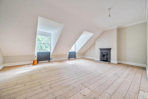 1298589-15-682f5d...