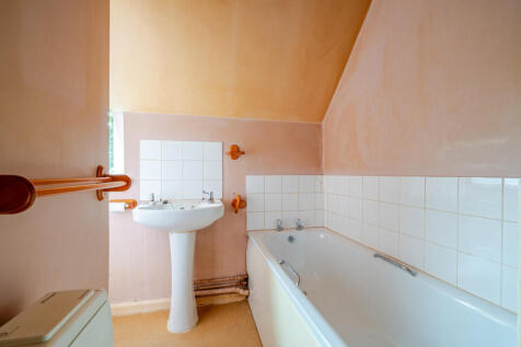 1388241-15-6936c7...