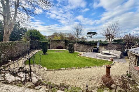Rear Garden.jpg
