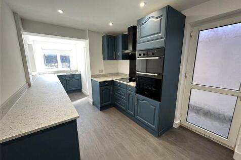 Court Farm Road, Whitchurch, Bristol, BS14 photo 3