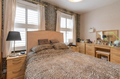 Cornwallis Grove N9-7