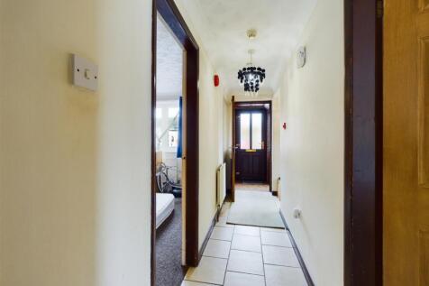 Flat 6, May Court (14).jpg