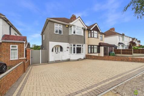 Presented by Clinton at EweMove Bexleyheath and Da