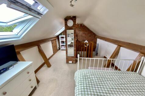 Bramleys Estate Agents - Moor Lane - Gomersal (11)