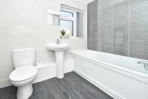 25 Ivory Close - ...