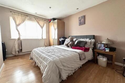 WhatsApp Image 2025-10-11 at 12.54.27 PM (4).jpeg