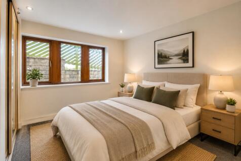 Lime Tree Court, Ainley Top, Huddersfield, HD2 photo 4
