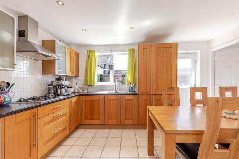 Daisy Cottage, Easter Compton Kitchen Diner.jpg