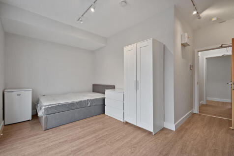 CS - 341a Station Road - Flat 3 Angle3 (1).JPG