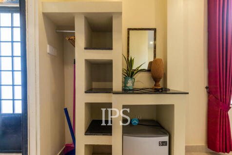 6 Unit Apartment Building For Sale - Svay Dangkum, Siem Reap