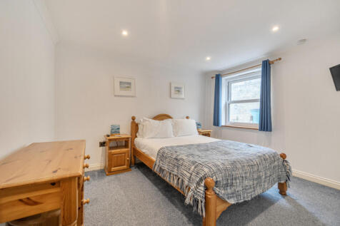 1424607-11-69b04f...