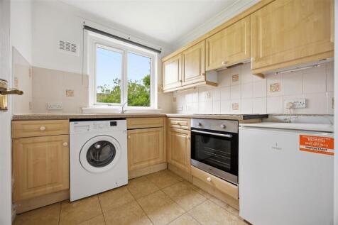 52_BLACKTHORN_AVE_LENZIE_009.JPG