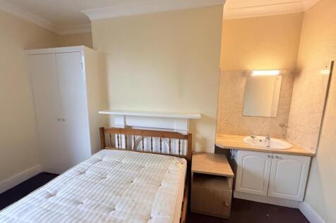Room 4, 89 Hills Road, Cambridge photo 5