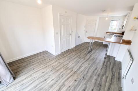 Kings Drive, Bridgwater, Somerset photo 3