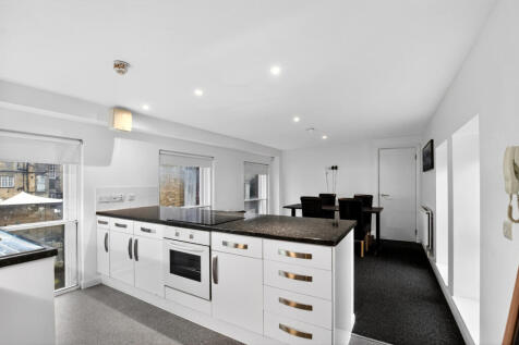 Kitchen/Reception