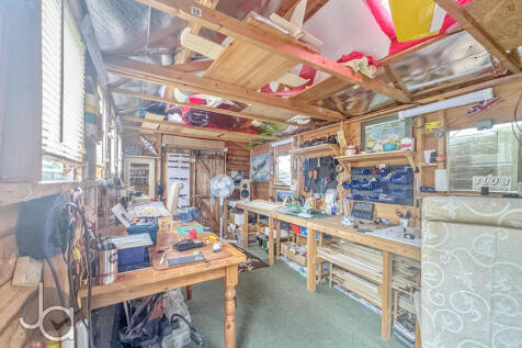 20251010_14442837...