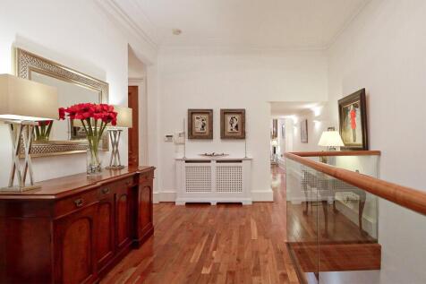 4 bed, 3 bath Apartment in Glasgow - Photo 10