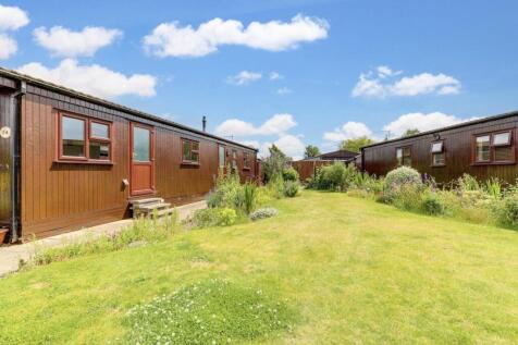 8 Poplar Drive The Elms 3.jpg