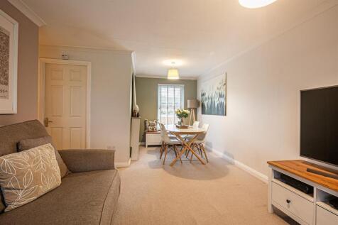 Lounge/diner overall