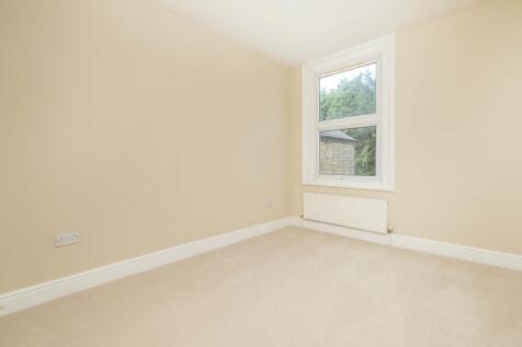 Caversham Road Kingston upon Thames KT1 photo 4