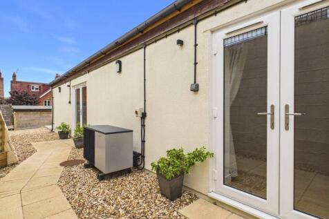 Bath Road, Stroud, Gloucestershire, GL5 photo 3