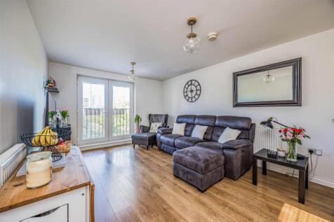 Flat 12, Chapter House, Tudor Crescent, Cosham-Sma