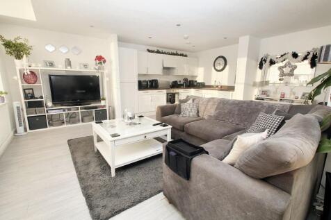 Open Plan Lounge / Kitchen / Diner