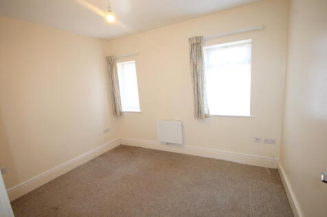Claud House, Newbury, Gillingham photo 5