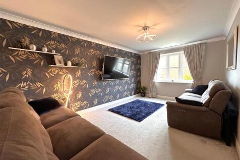 Generous Lounge 562