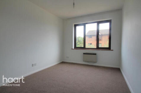 Birkdale Court, Buckland Road, Maidstone photo 3