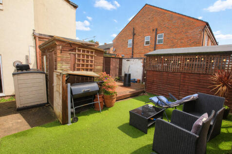 Sunny garden retr...