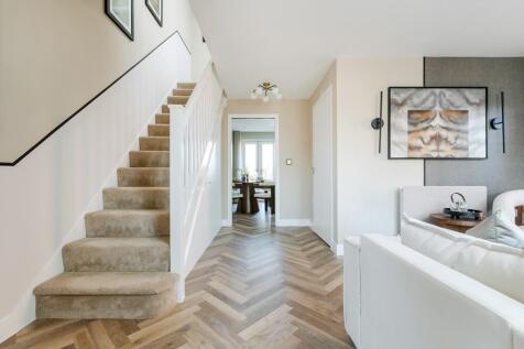Lounge to kitchen