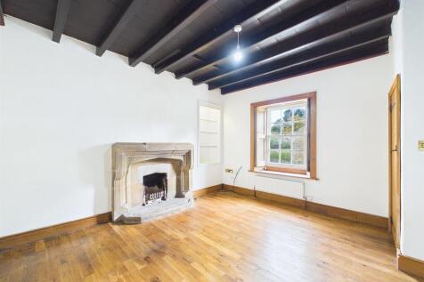 Living Room.jpg