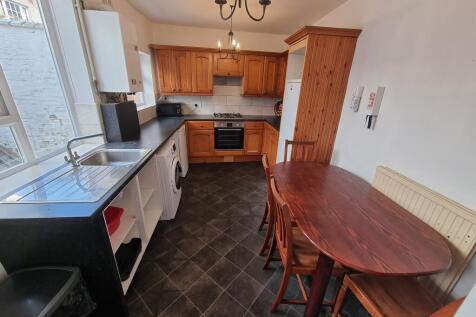23 George Street, Leamington Spa photo 2