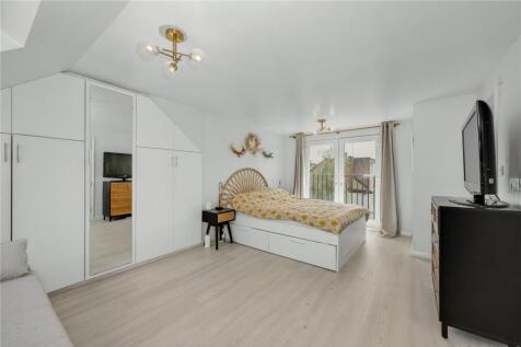 Principle Bedroom