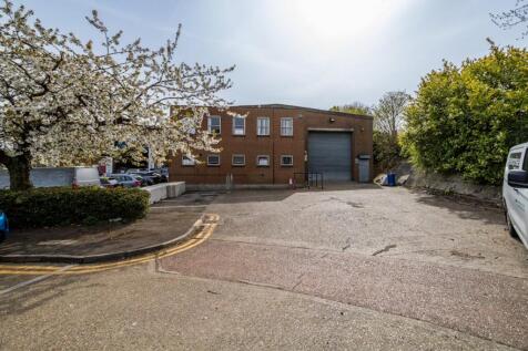 Lawrence Way Ind Estate - Dunstable-127.jpg