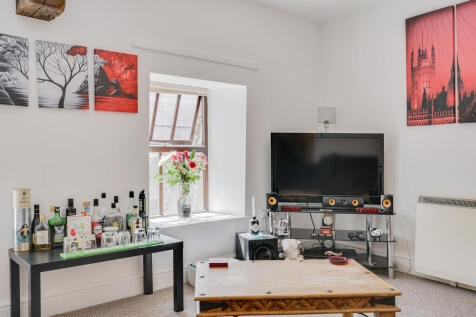 Flat B, 38 Finkle Street, Kendal, Cumbria, LA9 4AB photo 5