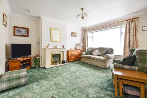 Living Room (Pic 2)