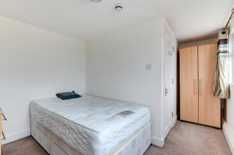 17 Shankin Road Bedroom 6 (2)