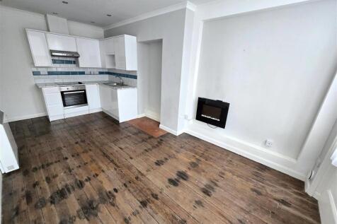 Lounge Kitchen