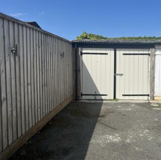 Garden, Garage, Parking &amp; Views