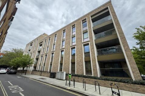 Stylish 1-Bedroom Apartment with Private Terrace 