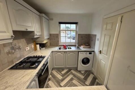 Arbour Lane, Chelmsford, Essex photo 5