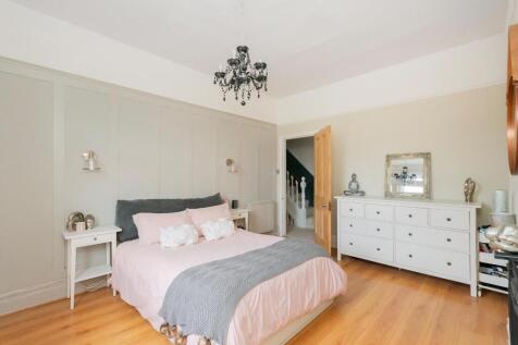 0C8RKE - Bedroom A.jpg