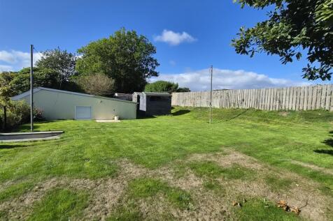 rear garden 2.jpg
