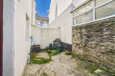 CAM02089G0-PR0573...