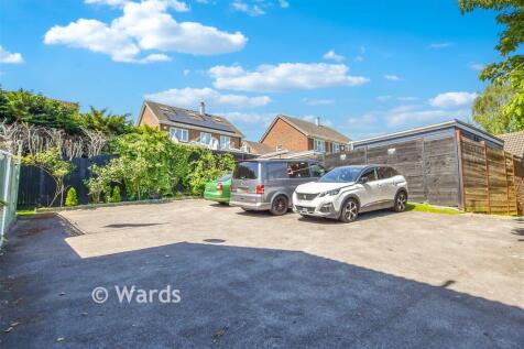 Driveway/Parking