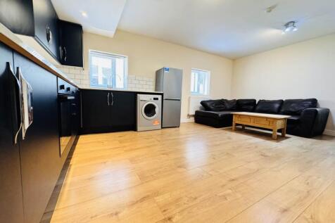 Lounge Kitchen