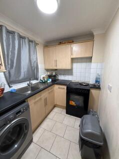 KITCHEN - FLAT 7