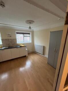 Girdwood Road, London photo 4